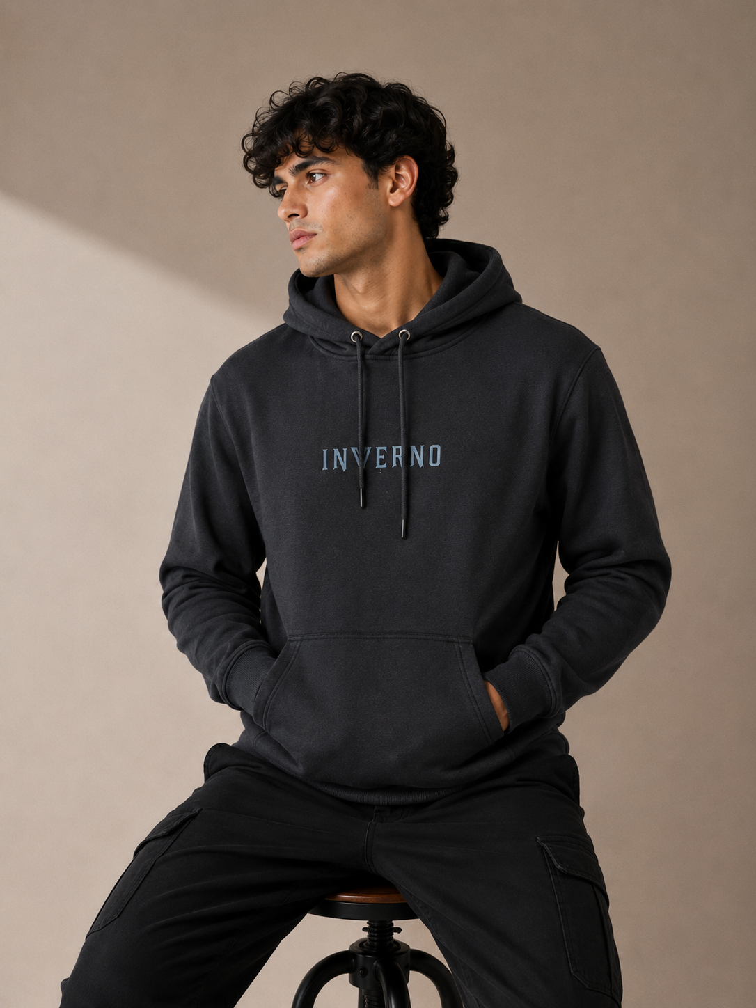 INVERNO Essential Pullover Hoodie – Black